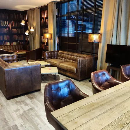 ホテル Du Centre 3*