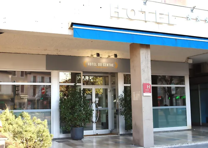 Du Centre 3*