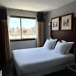Du Centre فندق آنماس
