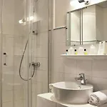 Du Centre 3* אנמסה
