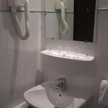 Du Centre Hotel