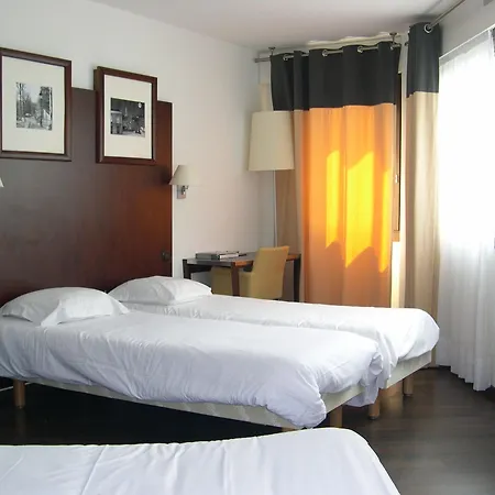 Hotel Du Centre 3*