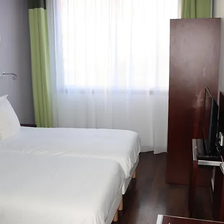 Du Centre 3* Annemasse