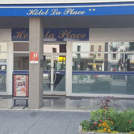 Du Centre فندق آنماس