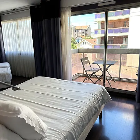 Du Centre Hotell Annemasse