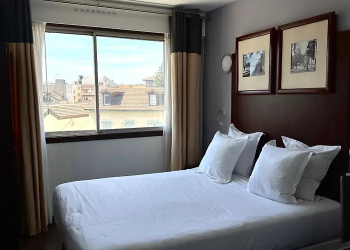 Du Centre Hotel Annemasse