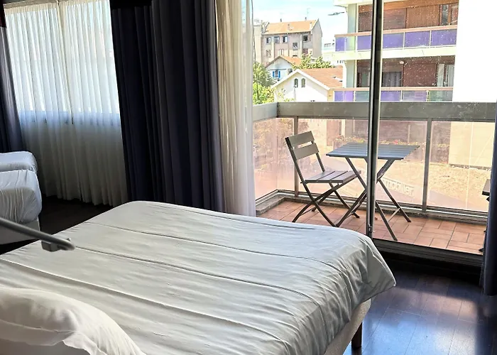 Du Centre Hotel Annemasse